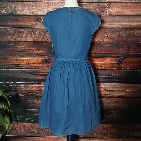 NWT Old Navy Dress Size 4 Fit & Flare Dark Wash Chambray Cap Sleeve Pockets Zip - Picture 4 of 12